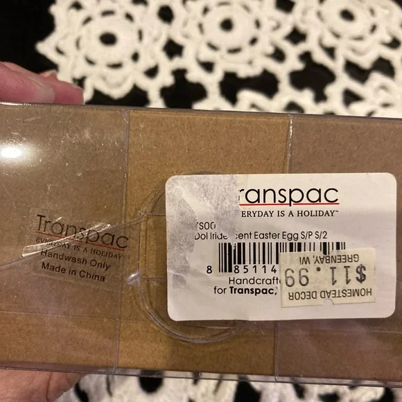 Exquisite Vintage NWT Easter Egg Salt and Pepper Set - Picture 4 of 5